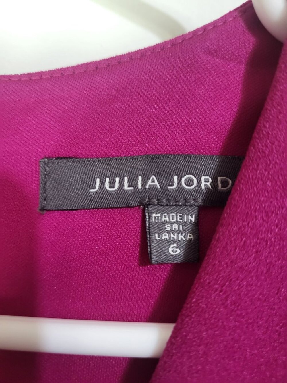 Julia Jordan SZ 6 Fuchsia V-Neck Sheath Dress 3/4 Sleeves Pleated Cascade Ruffle - Picture 3 of 8